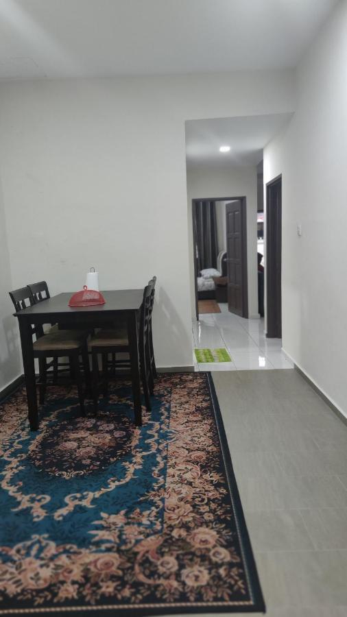 Home Stay Adams Pasir Gudang Εξωτερικό φωτογραφία